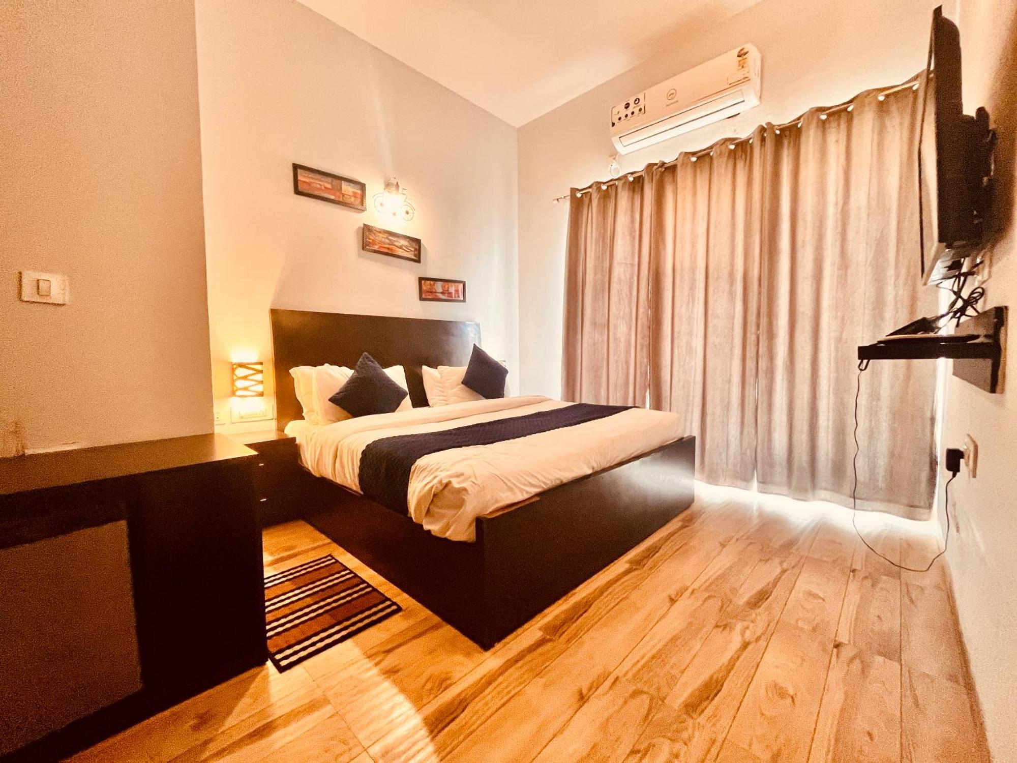 Pearl Grand Boutique Cottage In Omaxe Anandam Vrindavan - #Premium Ac Rooms With Balcony #Big Parking #Lift #Garden #Peaceful Area #Near Prem Mandir #Property Of The Year #Most Awarded Екстериор снимка