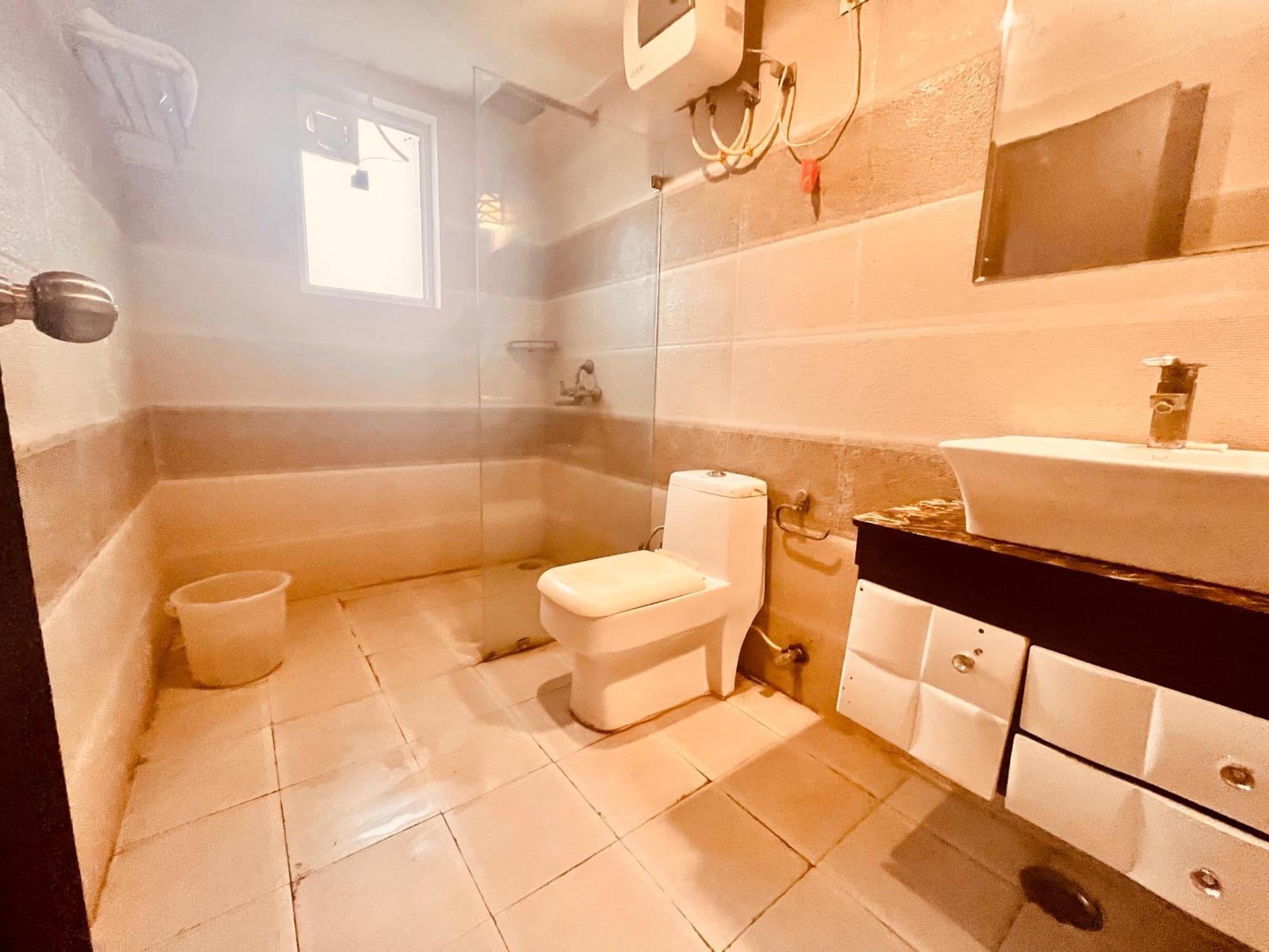 Pearl Grand Boutique Cottage In Omaxe Anandam Vrindavan - #Premium Ac Rooms With Balcony #Big Parking #Lift #Garden #Peaceful Area #Near Prem Mandir #Property Of The Year #Most Awarded Екстериор снимка