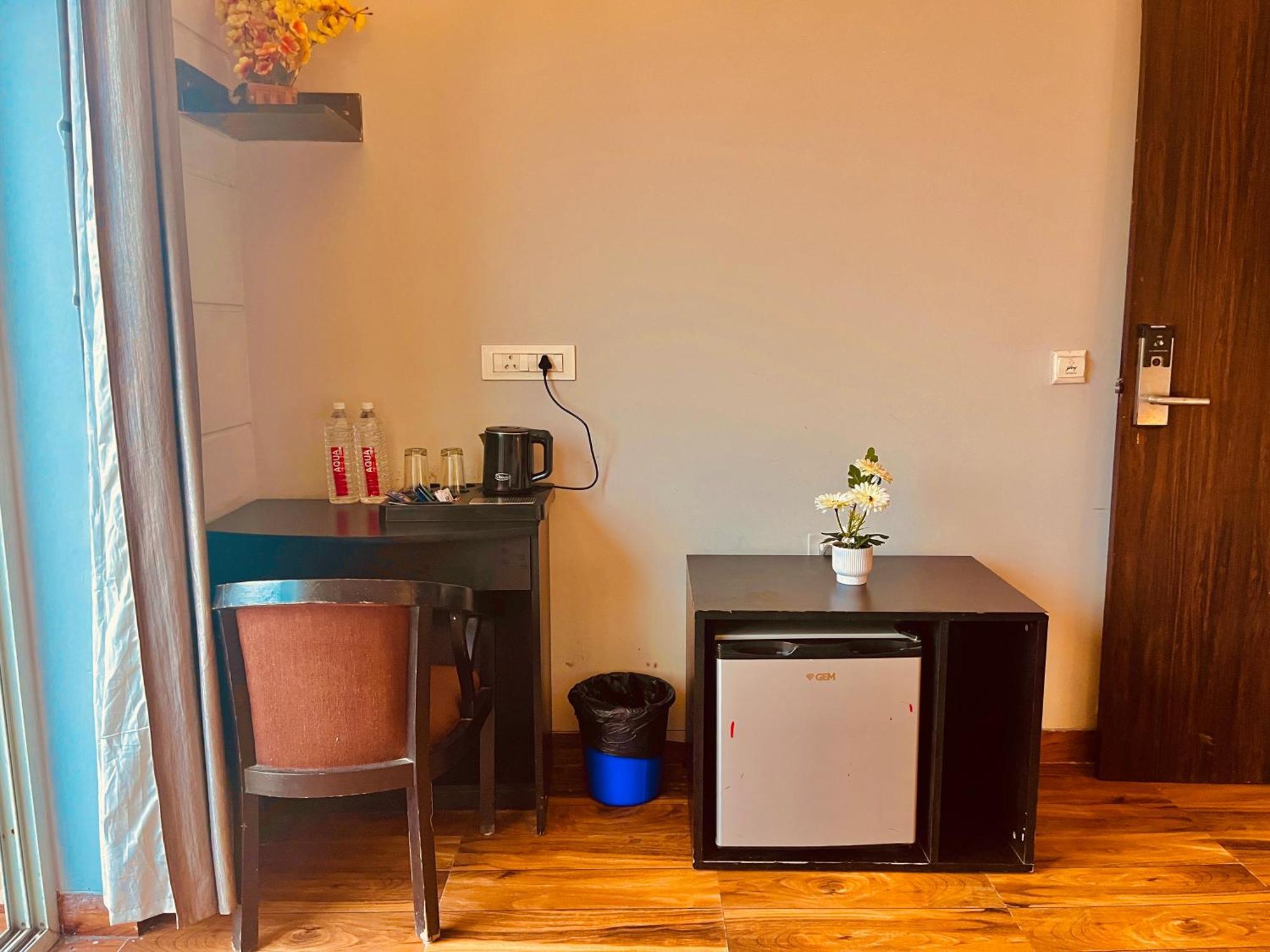 Pearl Grand Boutique Cottage In Omaxe Anandam Vrindavan - #Premium Ac Rooms With Balcony #Big Parking #Lift #Garden #Peaceful Area #Near Prem Mandir #Property Of The Year #Most Awarded Екстериор снимка