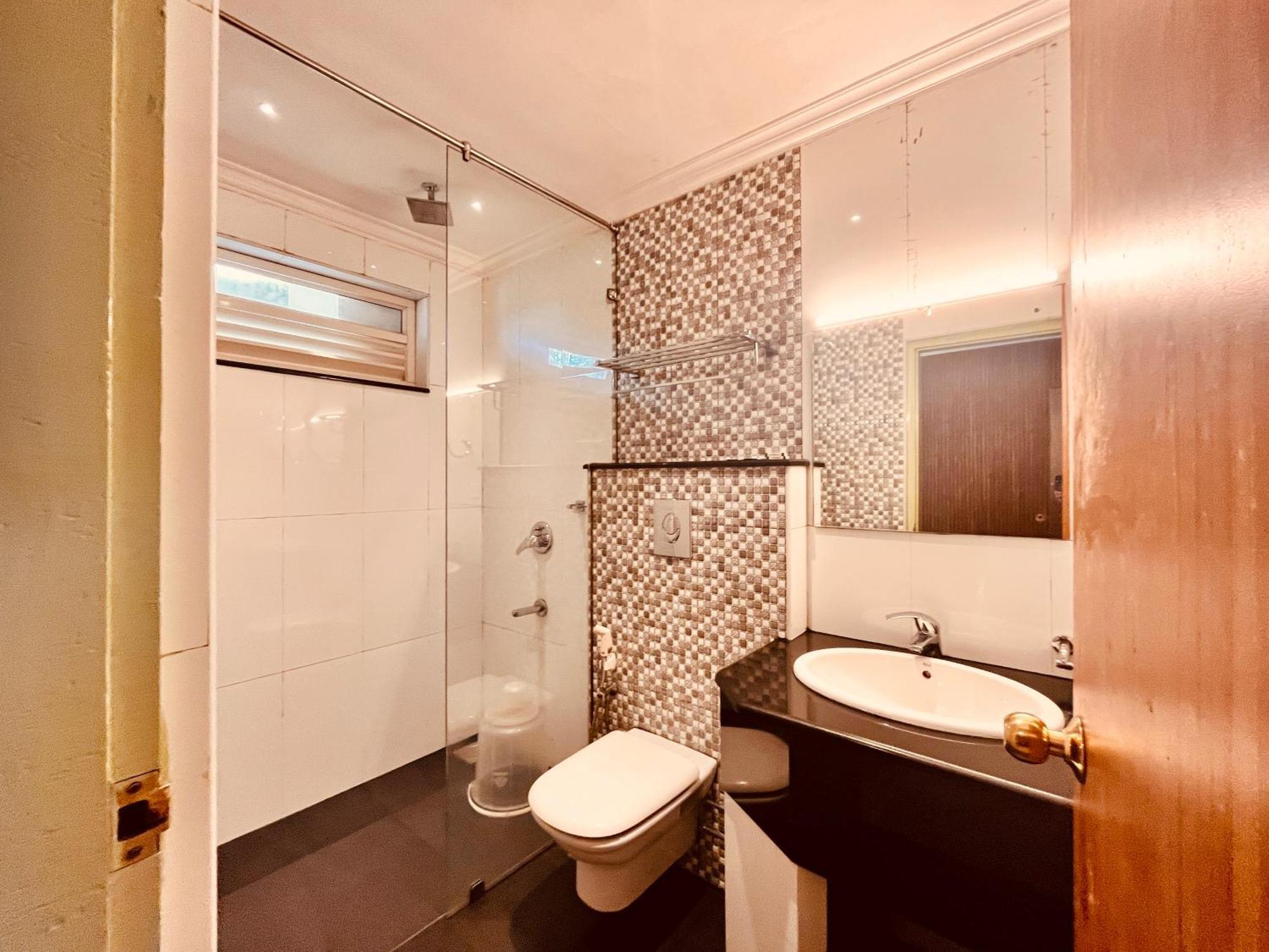 Pearl Grand Boutique Cottage In Omaxe Anandam Vrindavan - #Premium Ac Rooms With Balcony #Big Parking #Lift #Garden #Peaceful Area #Near Prem Mandir #Property Of The Year #Most Awarded Екстериор снимка